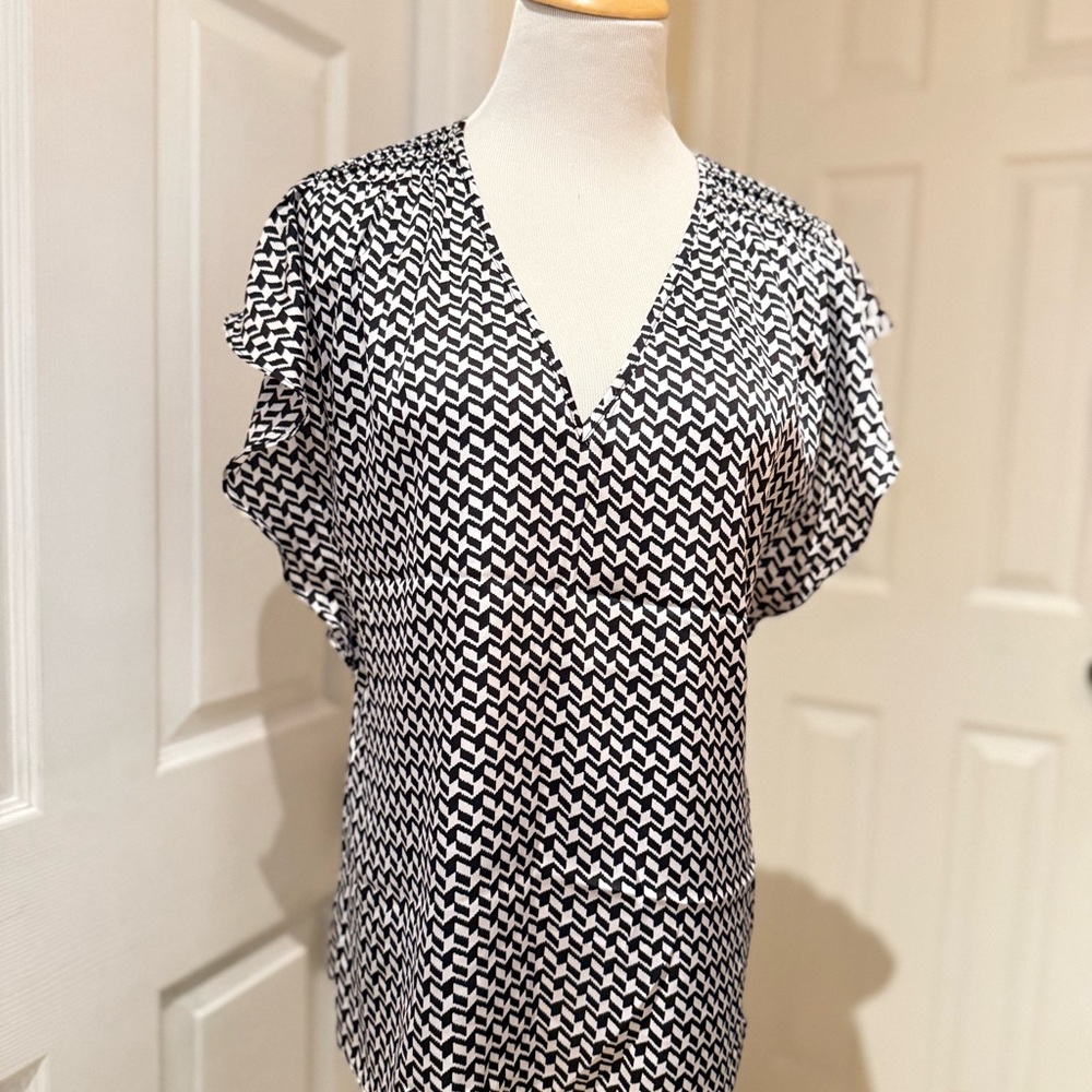 White House Black Market geometric design  V-Neck Blouse
